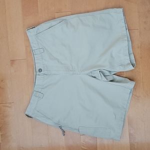 Columbia Men's Beige Cargo Shorts- Size 36